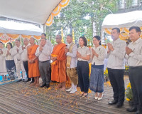 ผู้ว่าฯ สุราษฎร์ธานีเป็นประธานในพิธีฉลองพระ ทอดผ้าป้าสามัคคี ... พารามิเตอร์รูปภาพ 2