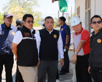 ผู้ว่าฯ สุราษฎร์ธานี ลงพื้นที่ตรวจคลังน้ำมันในจังหวัด สร้างค ... พารามิเตอร์รูปภาพ 45