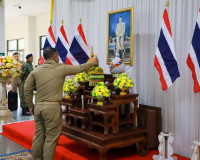 สุราษฎร์ธานีเชิดชูเกียรติผู้เสียสละ มอบ “เข็มอาสารักษาดินแดน ... พารามิเตอร์รูปภาพ 2