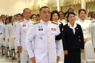 จังหวัดสุราษฎร์ธานีจัดพิธีเนื่องใน "วันที่ระลึกพระบาทสมเด็จพ ... พารามิเตอร์รูปภาพ 1