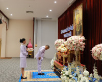 จังหวัดสุราษฎร์ธานีจัดพิธีเนื่องใน "วันที่ระลึกพระบาทสมเด็จพ ... พารามิเตอร์รูปภาพ 25