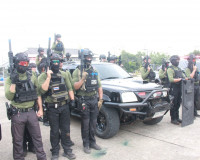 ตำรวจภูธรจังหวัดสุราษฎร์ธานีฝึกทบทวนการใช้อาวุธปืนและการเตรี ... พารามิเตอร์รูปภาพ 2