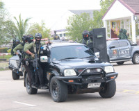 ตำรวจภูธรจังหวัดสุราษฎร์ธานีฝึกทบทวนการใช้อาวุธปืนและการเตรี ... พารามิเตอร์รูปภาพ 36