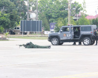 ตำรวจภูธรจังหวัดสุราษฎร์ธานีฝึกทบทวนการใช้อาวุธปืนและการเตรี ... พารามิเตอร์รูปภาพ 46