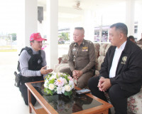 ตำรวจภูธรจังหวัดสุราษฎร์ธานีฝึกทบทวนการใช้อาวุธปืนและการเตรี ... พารามิเตอร์รูปภาพ 50