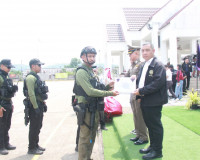 ตำรวจภูธรจังหวัดสุราษฎร์ธานีฝึกทบทวนการใช้อาวุธปืนและการเตรี ... พารามิเตอร์รูปภาพ 64