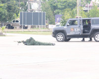 ตำรวจภูธรจังหวัดสุราษฎร์ธานีฝึกทบทวนการใช้อาวุธปืนและการเตรี ... พารามิเตอร์รูปภาพ 79
