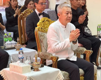 รองผู้ว่าราชการจังหวัดสุราษฎร์ธานี เป็นประธานในพิธีวันคล้ายว ... พารามิเตอร์รูปภาพ 1