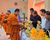 รองผู้ว่าราชการจังหวัดสุราษฎร์ธานี เป็นประธานในพิธีวันคล้ายว ... พารามิเตอร์รูปภาพ 7