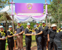 สุราษฎร์ธานีรวมใจภักดิ์! ผู้ว่าฯ นำขบวนจิตอาสาทำความดีเพื่อส ... พารามิเตอร์รูปภาพ 13