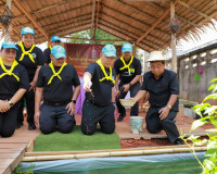 สุราษฎร์ธานีรวมใจภักดิ์! ผู้ว่าฯ นำขบวนจิตอาสาทำความดีเพื่อส ... พารามิเตอร์รูปภาพ 45