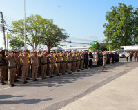 สุราษฎร์ธานี ปล่อยแถวระดมกวาดล้างอาชญากรรม รับสงกรานต์ 2569  ... พารามิเตอร์รูปภาพ 2