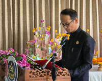 สุราษฎร์ธานี จัดพิธีทอดผ้าป่าสมทบกองทุนพัฒนาเด็กชนบท สืบสานพ ... พารามิเตอร์รูปภาพ 7