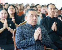 สุราษฎร์ธานี จัดพิธีทอดผ้าป่าสมทบกองทุนพัฒนาเด็กชนบท สืบสานพ ... พารามิเตอร์รูปภาพ 15