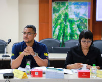 รองผู้ว่าราชการจังหวัดสุราษฎร์ธานี เป็นประธานการประชุมพิจารณ ... พารามิเตอร์รูปภาพ 4