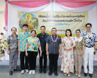 พ่อเมืองสุราษฎร์ธานีนำข้าราชการและเจ้าหน้าที่ ร่วมพิธีสรงน้ำ ... พารามิเตอร์รูปภาพ 8