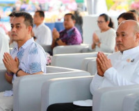 พ่อเมืองสุราษฎร์ธานี นำพุทธศาสนิกชนร่วมทำบุญตักบาตร เนื่องใน ... พารามิเตอร์รูปภาพ 5