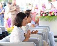 พ่อเมืองสุราษฎร์ธานี นำพุทธศาสนิกชนร่วมทำบุญตักบาตร เนื่องใน ... พารามิเตอร์รูปภาพ 37