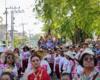 สุราษฎร์ธานี เปิดงานมหาสงกรานต์ 2569 ผู้ว่าฯ นำสรงน้ำพระ–รดน ... พารามิเตอร์รูปภาพ 13