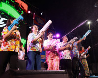 อลังการรับสงกรานต์! พ่อเมืองสุราษฎร์ธานี เปิดงาน ‘สงกรานต์มห ... พารามิเตอร์รูปภาพ 11