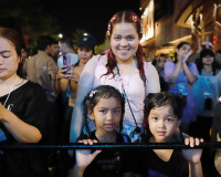 อลังการรับสงกรานต์! พ่อเมืองสุราษฎร์ธานี เปิดงาน ‘สงกรานต์มห ... พารามิเตอร์รูปภาพ 19