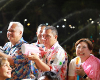 อลังการรับสงกรานต์! พ่อเมืองสุราษฎร์ธานี เปิดงาน ‘สงกรานต์มห ... พารามิเตอร์รูปภาพ 25