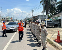 รองผู้ว่าฯ สุราษฎร์ธานี ลงพื้นที่ตรวจเข้มจุดบริการช่วงสงกราน ... พารามิเตอร์รูปภาพ 11