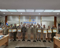 จังหวัดสุราษฎร์ธานี ประชุมหัวหน้าส่วนราชการและหน่วยงานที่เกี ... พารามิเตอร์รูปภาพ 6