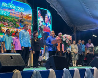 รองผู้ว่าฯ สุราษฎร์ธานี เปิดงาน “พระแสงรำลึกและกิ่งกาชาด 256 ... พารามิเตอร์รูปภาพ 9
