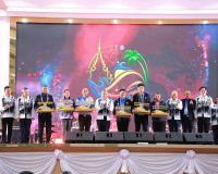 ผู้ว่าราชการจังหวัดสุราษฎร์ธานี เปิดบ้านเลี้ยงต้อนรับนักกีฬา ... พารามิเตอร์รูปภาพ 2
