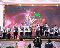 ผู้ว่าราชการจังหวัดสุราษฎร์ธานี เปิดบ้านเลี้ยงต้อนรับนักกีฬา ... พารามิเตอร์รูปภาพ 14