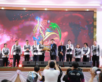 ผู้ว่าราชการจังหวัดสุราษฎร์ธานี เปิดบ้านเลี้ยงต้อนรับนักกีฬา ... พารามิเตอร์รูปภาพ 19