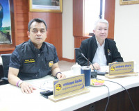 ผู้ว่าฯ สุราษฎร์ธานีเรียกประชุมด่วนหน่วยงานความมั่นคงและผู้เ ... พารามิเตอร์รูปภาพ 13