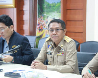 ผู้ว่าฯ สุราษฎร์ธานีประชุมคณะกรรมการร่วมภาครัฐและเอกชนเพื่อแ ... พารามิเตอร์รูปภาพ 13