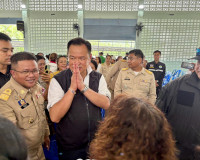 นายกรัฐมนตรีและ รมว.มหาดไทย บินด่วนสุราษฎร์ธานีติดตามการแก้ไ ... พารามิเตอร์รูปภาพ 39