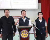 รองผู้ว่าราชการจังหวัดสุราษฎร์ธานี ให้การต้อนรับนายอนุทิน ชา ... พารามิเตอร์รูปภาพ 3