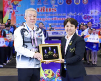 รองผู้ว่าราชการจังหวัดสุราษฎร์ธานี เป็นประธานในพิธีเปิดการแข ... พารามิเตอร์รูปภาพ 4
