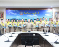 ผู้ว่าฯ สุราษฎร์ธานีมอบแนวทางการปฏิบัติงานแก่ผู้ผ่านการฝึกอบ ... พารามิเตอร์รูปภาพ 3