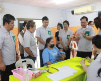 รองผู้ว่าราชการจังหวัดฯ เป็นประธานในพิธีเปิด หน่วยแพทย์เคลื่ ... พารามิเตอร์รูปภาพ 13