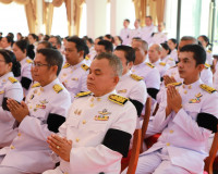จังหวัดสุราษฏร์ธานีประกอบพิธีสวดพระพุทธมนต์และทำบุญตักบาตรถว ... พารามิเตอร์รูปภาพ 8