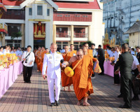 จังหวัดสุราษฏร์ธานีประกอบพิธีสวดพระพุทธมนต์และทำบุญตักบาตรถว ... พารามิเตอร์รูปภาพ 24