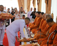 จังหวัดสุราษฏร์ธานีประกอบพิธีสวดพระพุทธมนต์และทำบุญตักบาตรถว ... พารามิเตอร์รูปภาพ 31