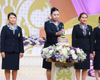 ผู้ว่าฯ สุราษฎร์ธานี พร้อมนายกเหล่ากาชาดจังหวัดฯ นำหัวหน้าส่ ... พารามิเตอร์รูปภาพ 1