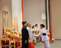 จังหวัดสุราษฎร์ธานี จัดพิธีมอบแบบลายผ้าพระราชทาน “ลายขอสมเด็ ... พารามิเตอร์รูปภาพ 2
