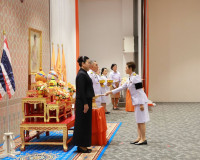 จังหวัดสุราษฎร์ธานี จัดพิธีมอบแบบลายผ้าพระราชทาน “ลายขอสมเด็ ... พารามิเตอร์รูปภาพ 28