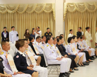 จังหวัดสุราษฎร์ธานี จัดพิธีมอบแบบลายผ้าพระราชทาน “ลายขอสมเด็ ... พารามิเตอร์รูปภาพ 30