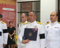 สุราษฎร์ธานีจัดพิธีมอบเครื่องหมาย "รักษาดินแดนยิ่งชีพ" แก่ผู ... พารามิเตอร์รูปภาพ 11