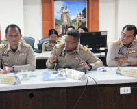 ผู้ว่าฯ สุราษฎร์ธานีประชุมนายอำเภอ หัวหน้าส่วนราชการ และหัวห ... พารามิเตอร์รูปภาพ 21
