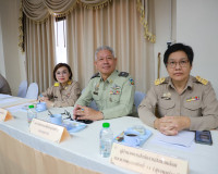 ผู้ว่าฯ สุราษฎร์ธานี นำประชุมคณะกรมการจังหวัดและหัวหน้าส่วนร ... พารามิเตอร์รูปภาพ 25