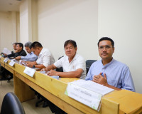 องผู้ว่าราชการจังหวัดสุราษฎร์ธานี เป็นประธานการประชุมคณะกรรม ... พารามิเตอร์รูปภาพ 9